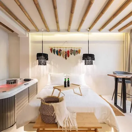 Gorgeous Room-jacuzzi-citycenter Апартаменты *